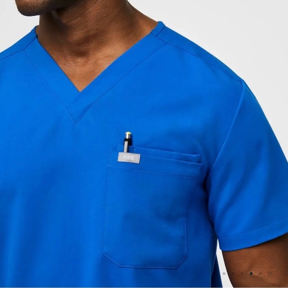 Figs Leon Three-Pocket Scrub Top Royal Blue Size L - Picture 6 of 9